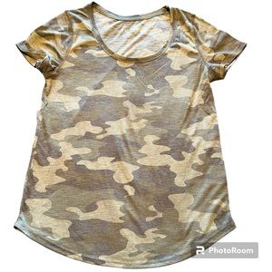 3/$18 Mudd camouflage, scoopneck short sleeve T-shirt